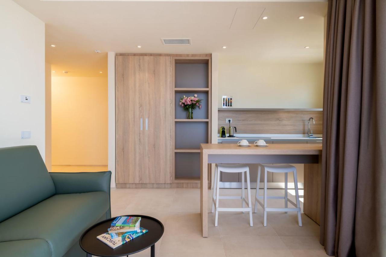 Palace Lido Hotel & Suites Marina di Cecina Extérieur photo
